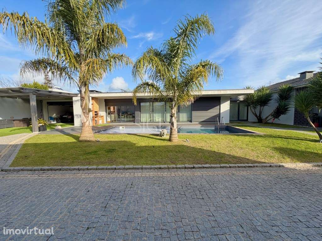 Moradia T3, com piscina, em Arcozelo - Grande imagem: 5/59