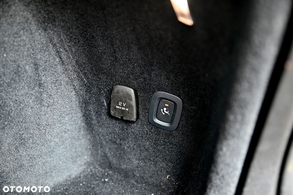 Volvo V60 B3 B Geartronic Momentum Core - 33