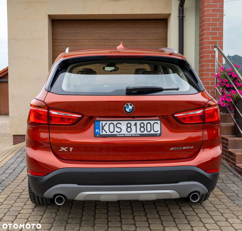 BMW X1 xDrive20d Sport Line - 3
