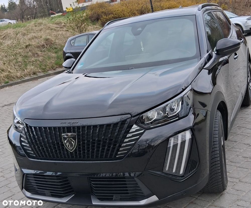 Peugeot 2008 PureTech 130 Allure S&S EAT8 - 1