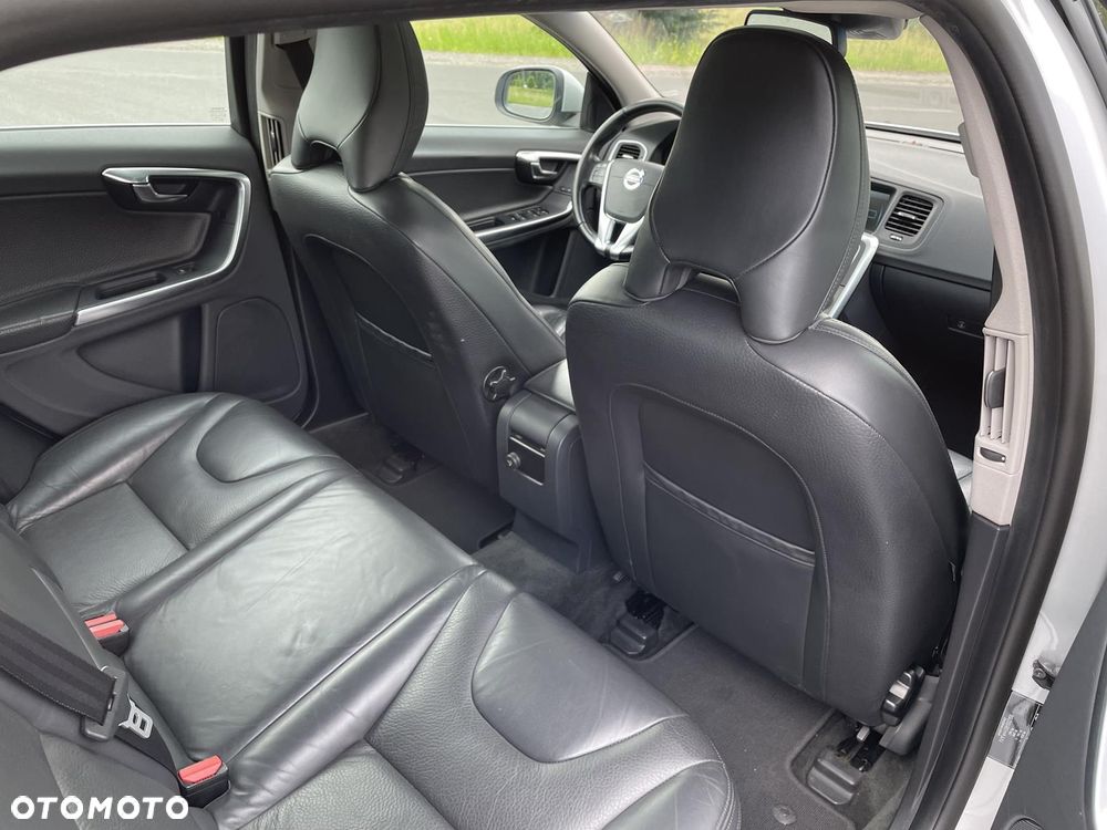 Volvo V60 - 13