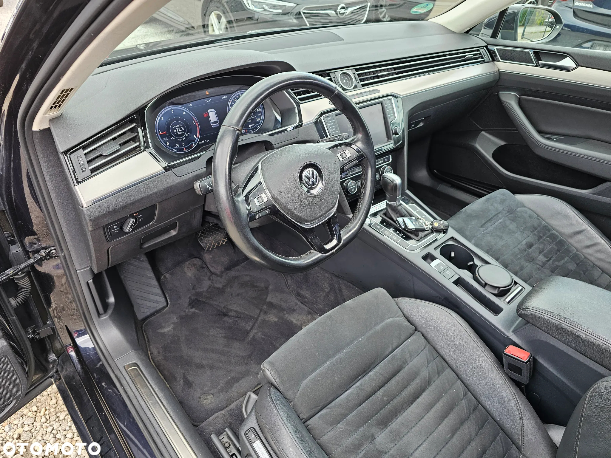 Volkswagen Passat Variant 2.0 TDI SCR 4Motion DSG (BMT) Highline - 17