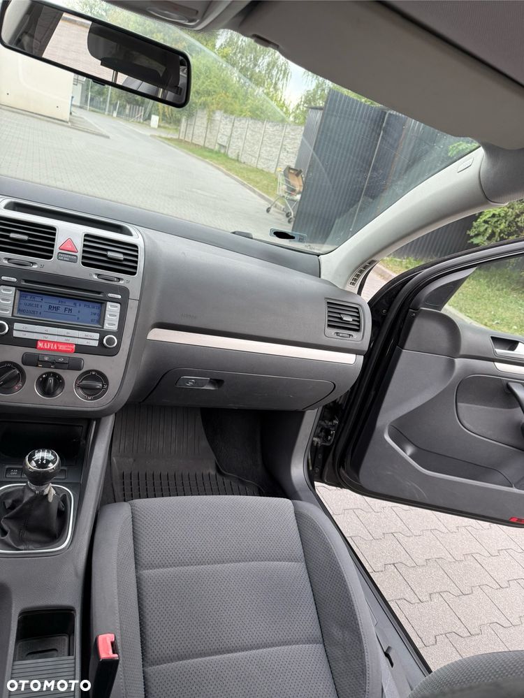 Volkswagen Golf V 1.9 TDI Comfortline - 33
