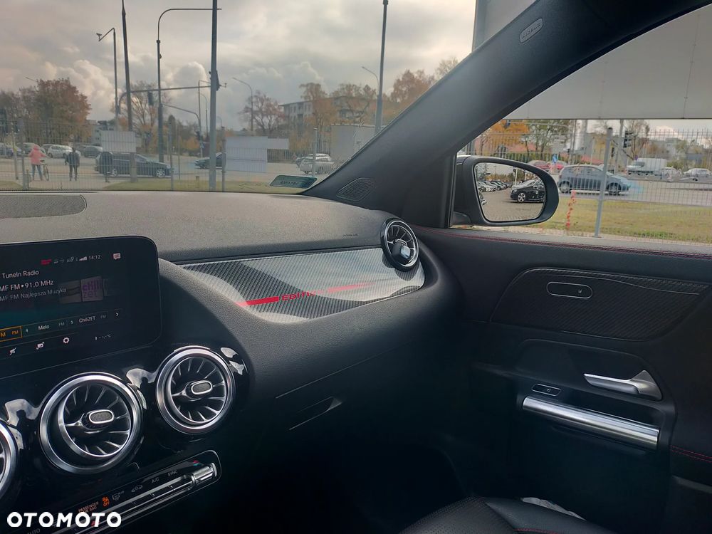 Mercedes-Benz GLA 200 Business Edition - 10