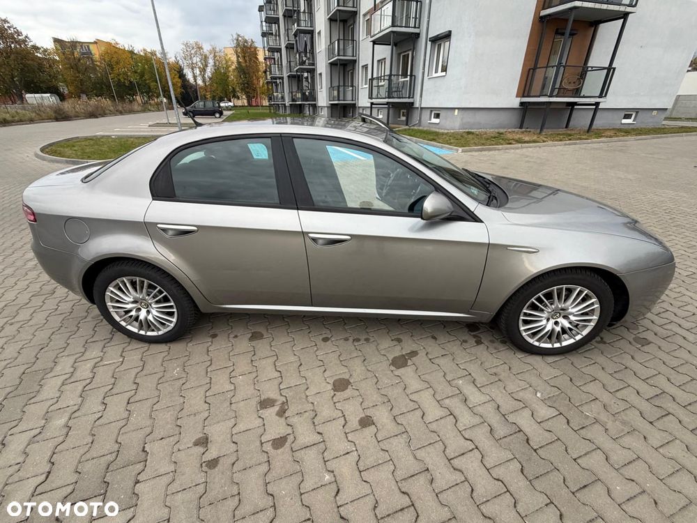 Alfa Romeo 159 1.9 JTDM 8V DPF - 14