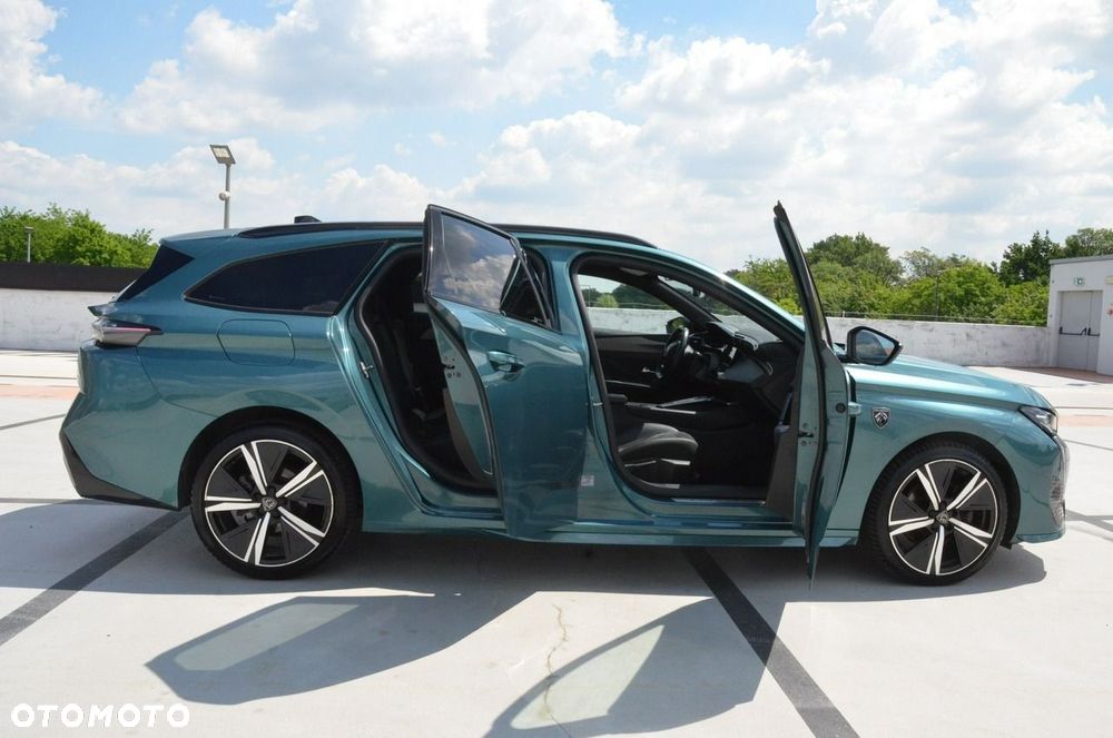 Peugeot 308 BlueHDi 130 EAT8 GT EXCLUSIVE - 31