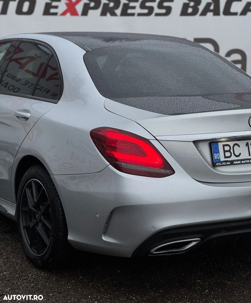 Mercedes-Benz C - 23