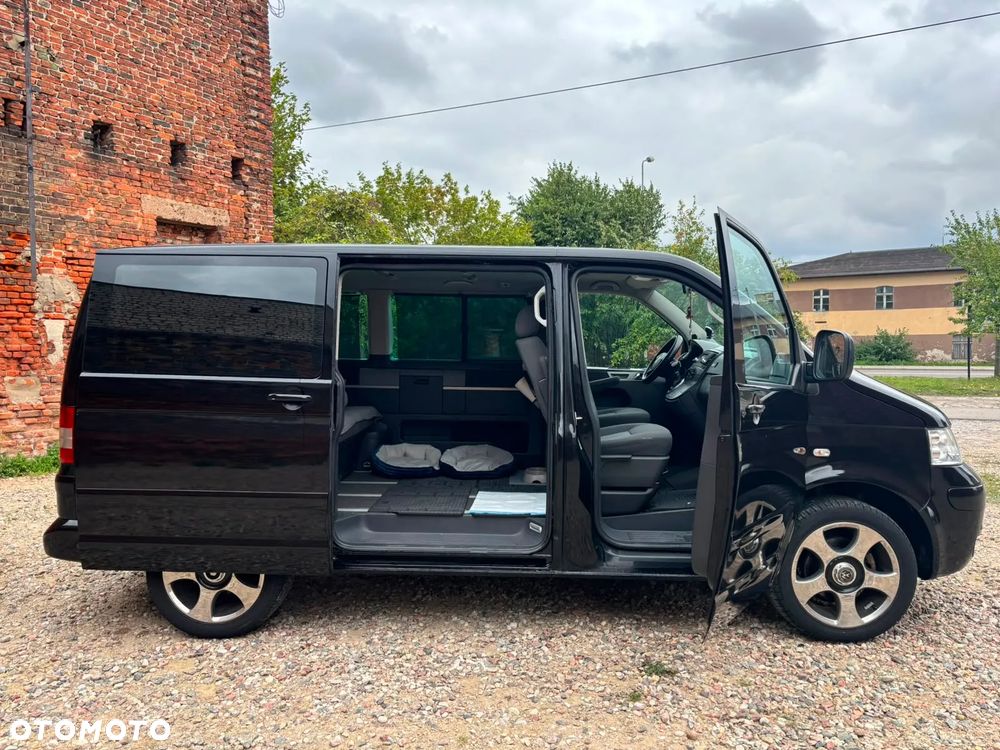Volkswagen Multivan - 5