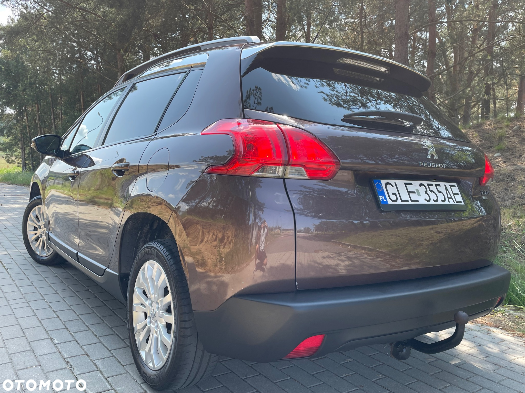 Peugeot 2008 1.6 e-HDi Allure S&S - 10