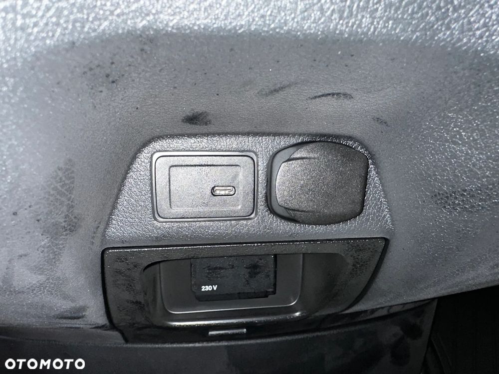 Mercedes-Benz Sprinter 319 CDI Furgon Select długi 4325 mm L3H2 - 37