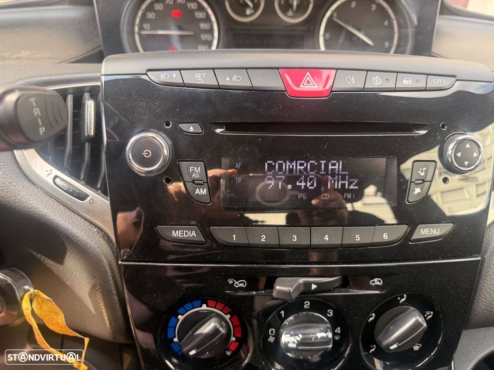 Lancia Ypsilon 1.3 M-jet S&S Gold - 32