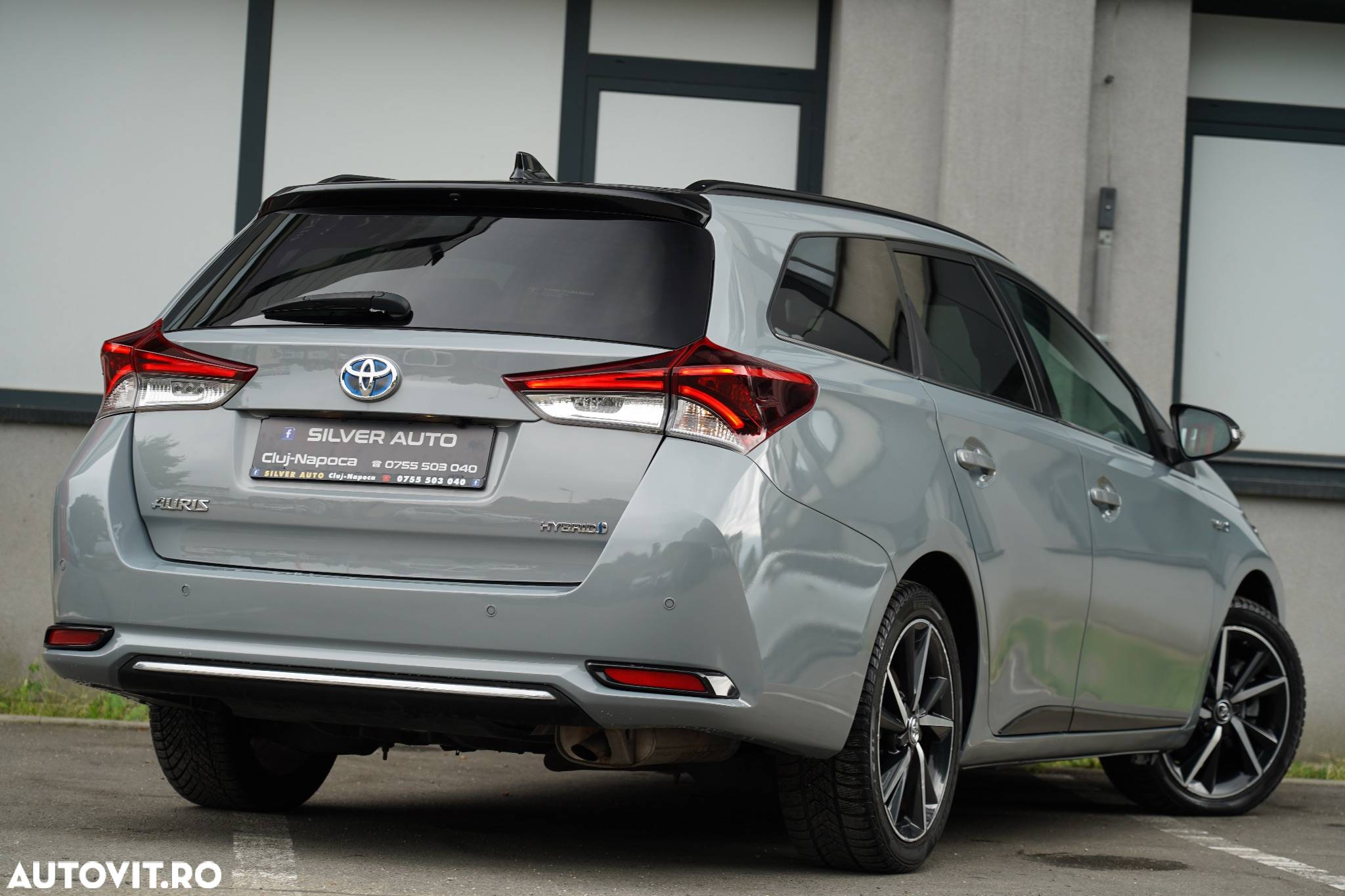 Toyota Auris 1.8 L VVT-i Hybrid Sol - 24