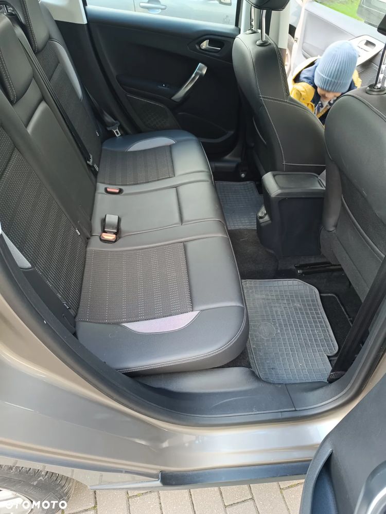 Peugeot 2008 1.6 VTi Allure - 9