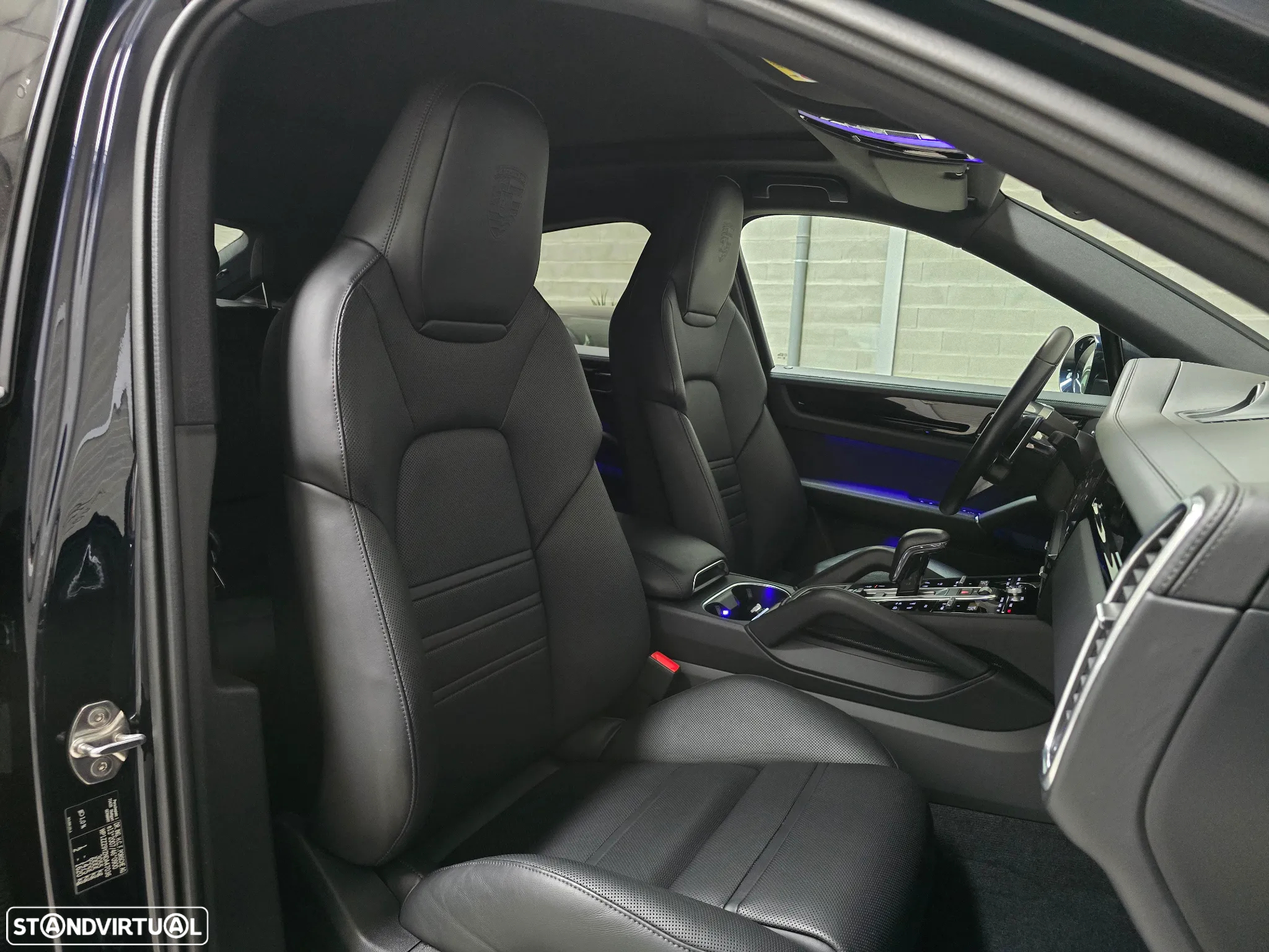 Porsche Cayenne Coupé E-Hybrid - 13