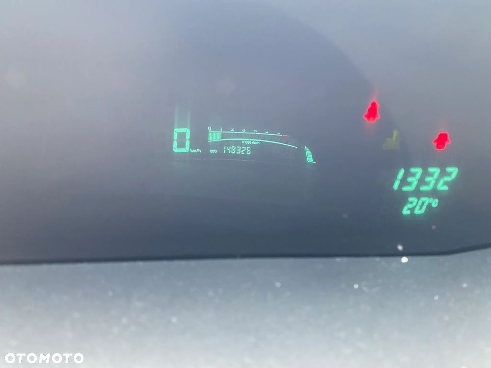 Toyota Yaris 1.0 VVT-i - 10