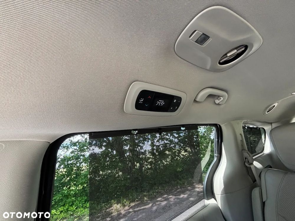 Chrysler Pacifica - 27