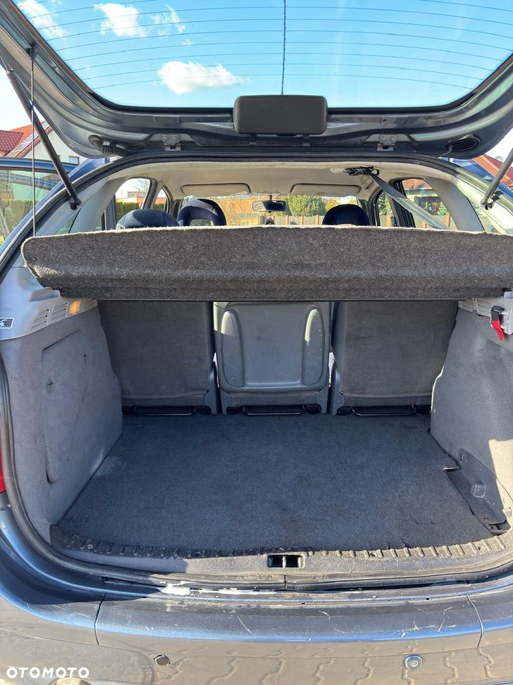 Citroën Xsara Picasso 1.6 HDi Exclusive - 6