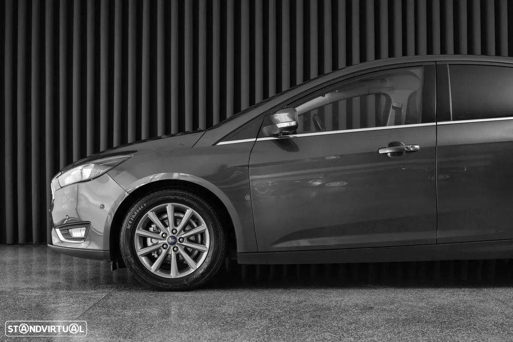 Ford Focus - 7