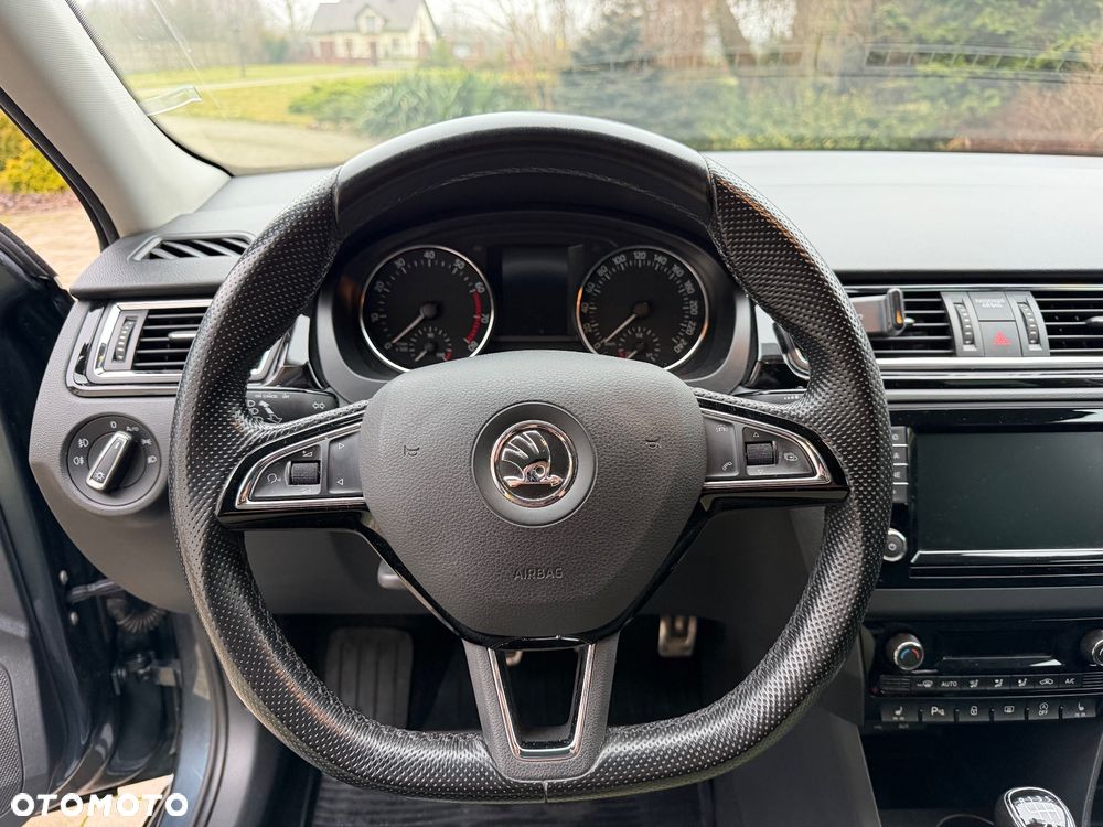 Skoda RAPID 1.2 TSI Style - 14