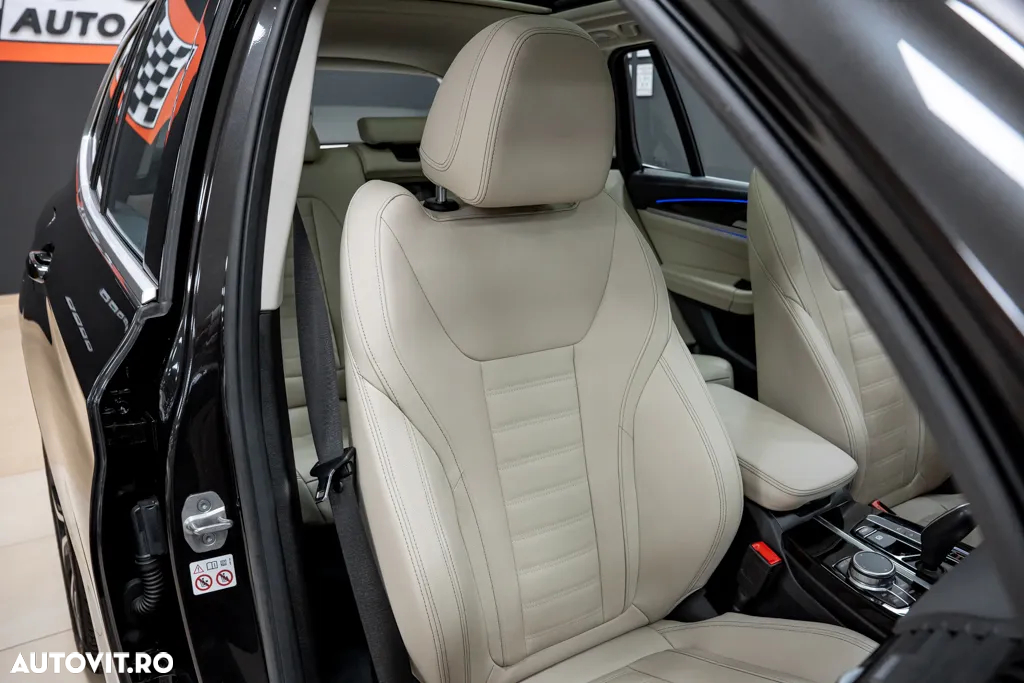 BMW X3 xDrive20d AT MHEV - 31
