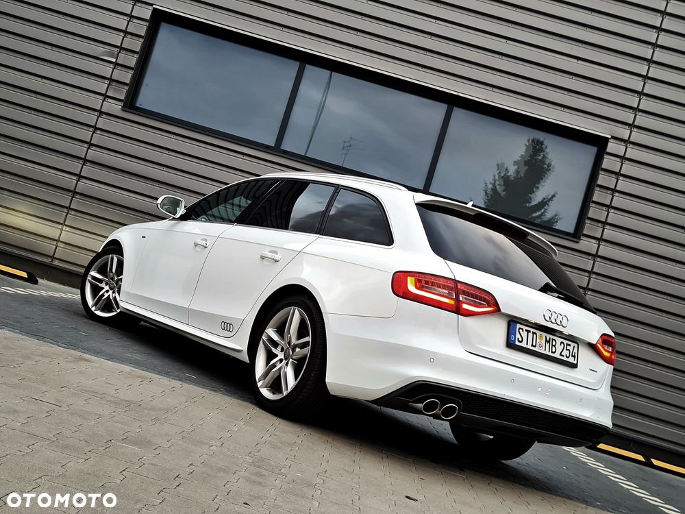 Audi A4 Avant 2.0 TDI DPF quattro S tronic S line Sportpaket - 3