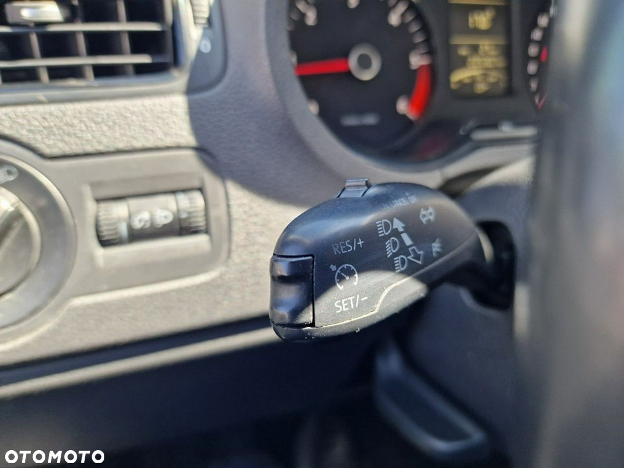 Volkswagen Polo 1.6 TDI DPF Highline - 14