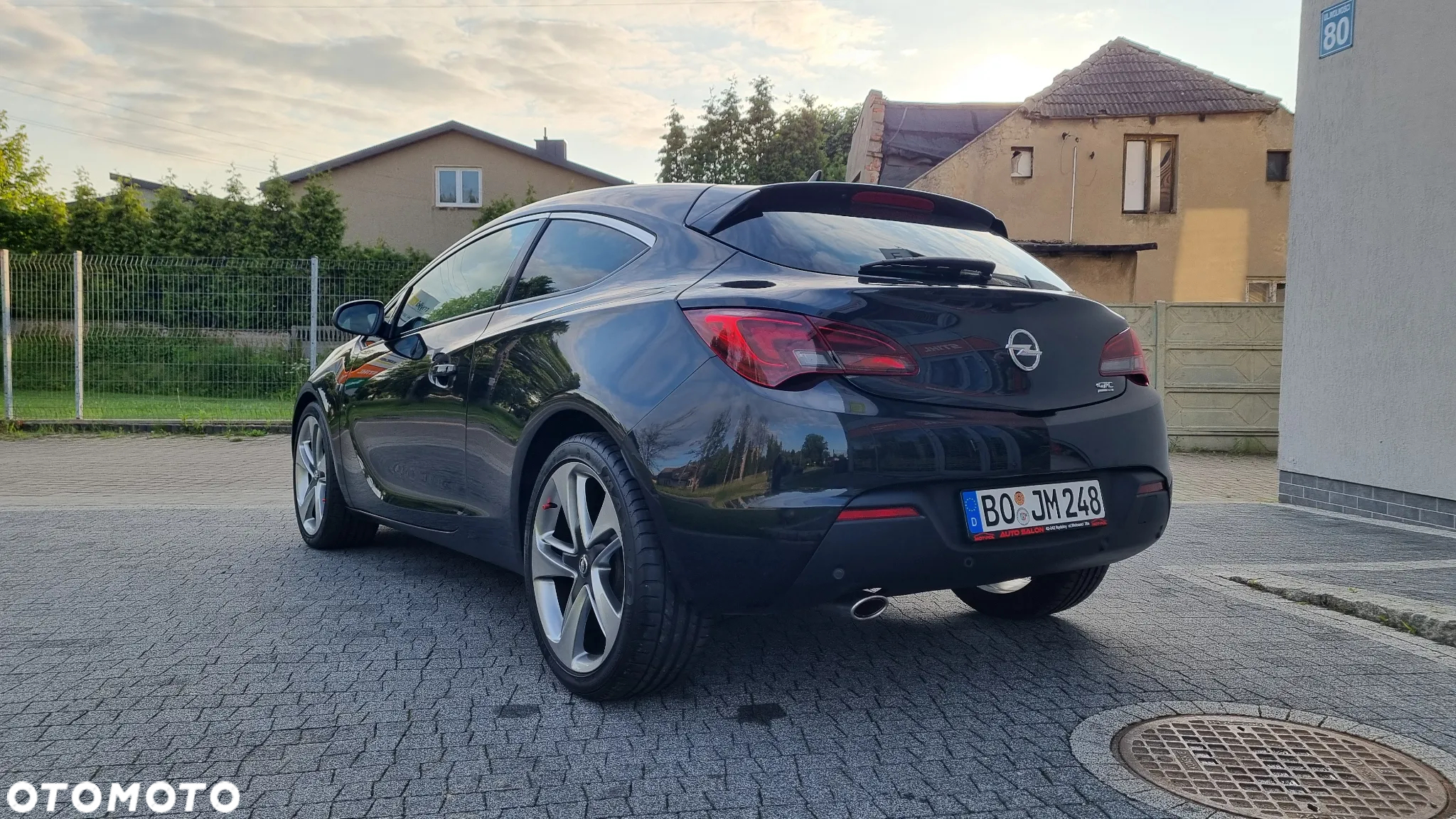 Opel Astra GTC 1.4 Turbo - 5