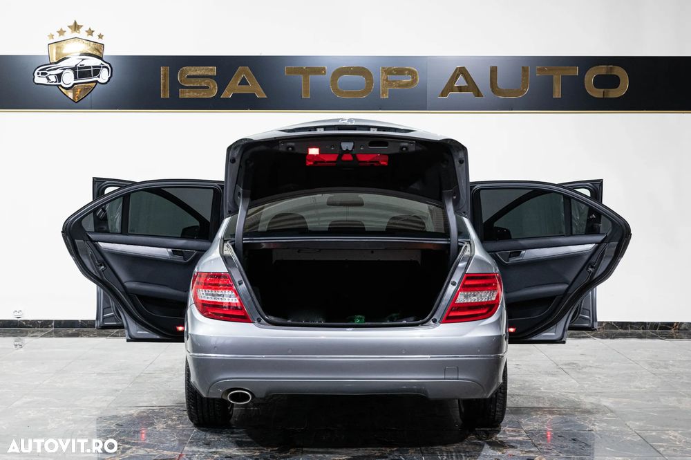 Mercedes-Benz C 250 (BlueTEC) d 4Matic 7G-TRONIC AMG Line - 3