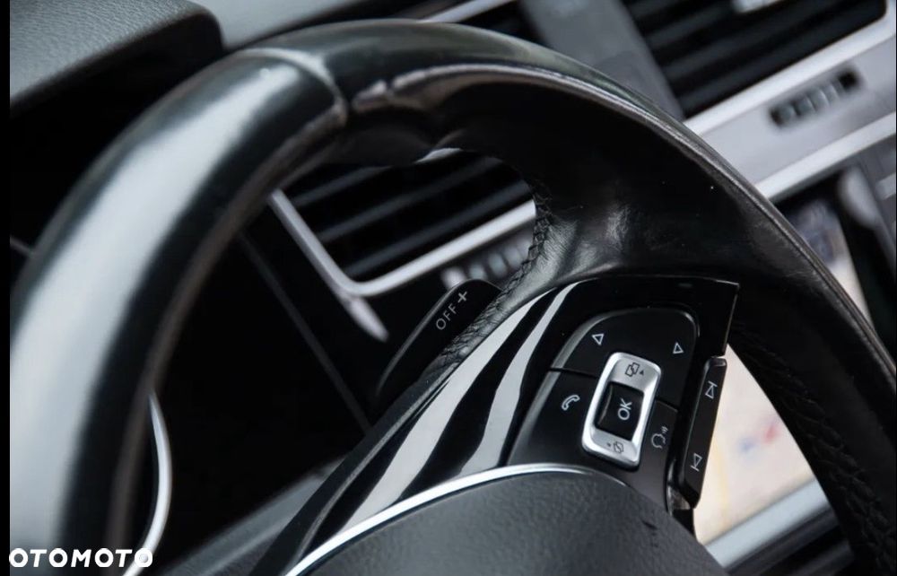 Volkswagen Golf 1.4 TSI BlueMotion Technology DSG Highline - 13