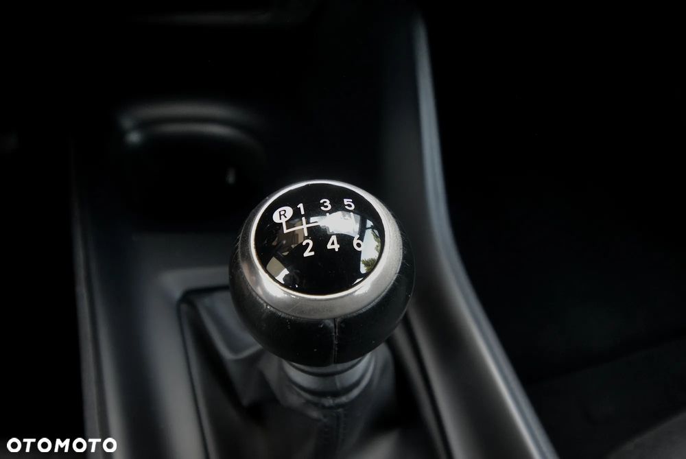 Toyota C-HR 1.2 Turbo Flow - 17