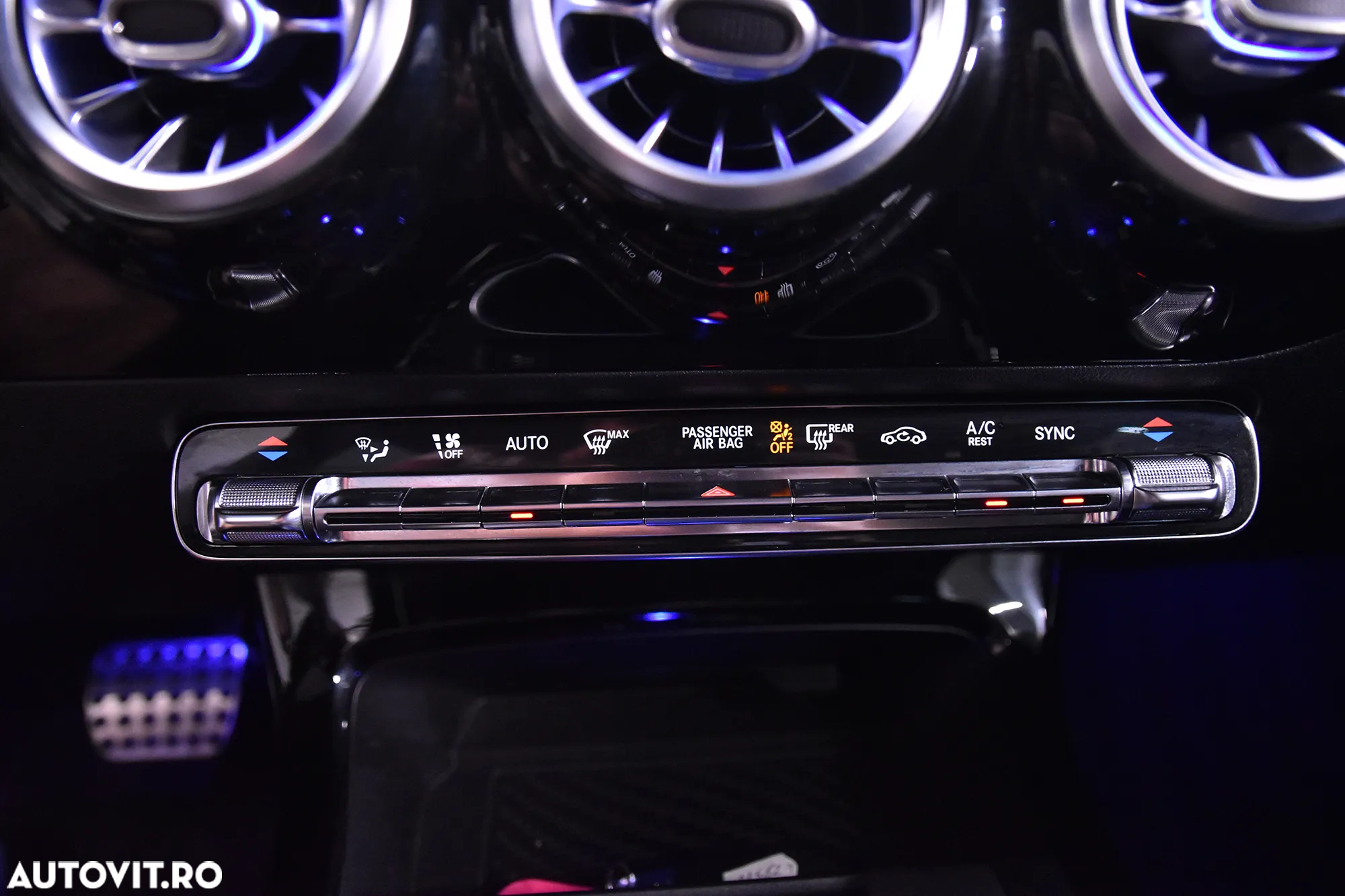 Mercedes-Benz A 250 4Matic 7G-DCT AMG Line - 18