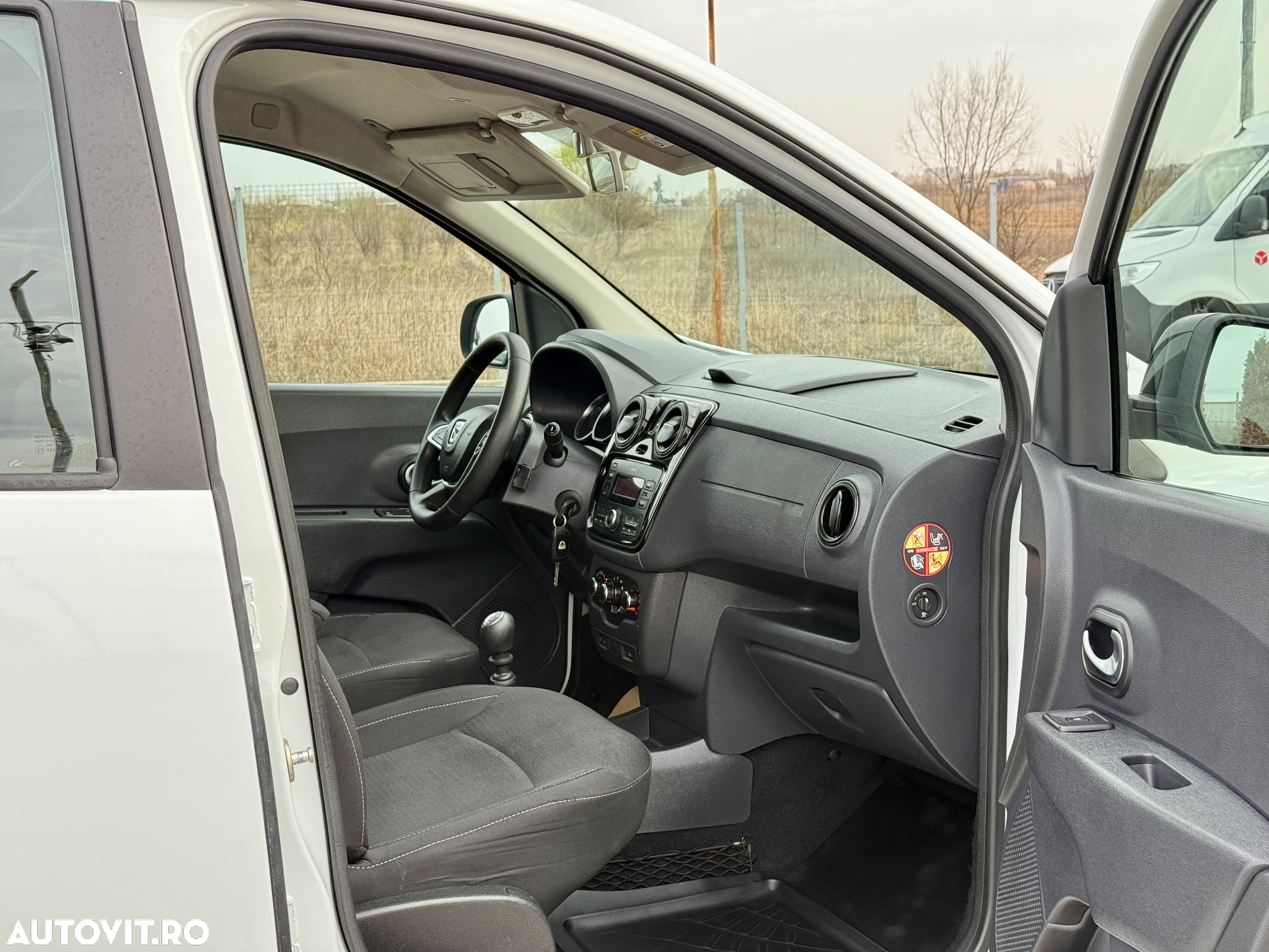 Dacia Lodgy 1.5 Blue dCi Laureate - 8