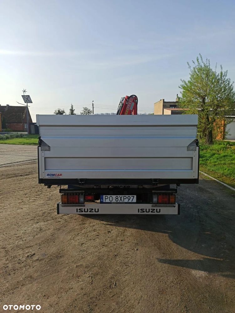 Isuzu ROMCAR - 3