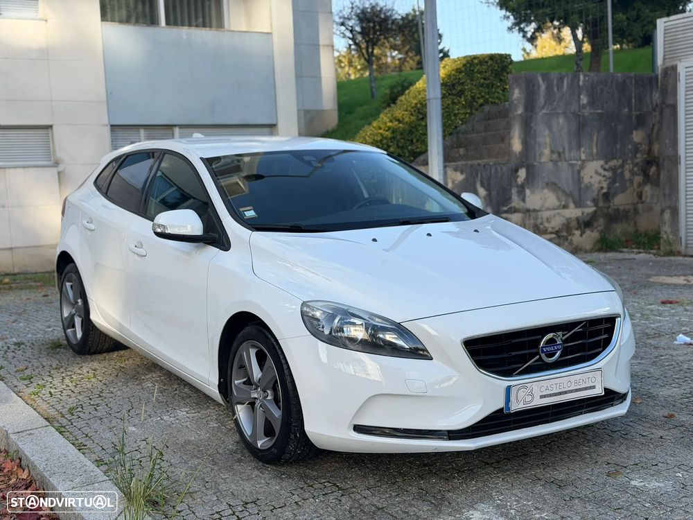 Volvo V40 1.6 D2 Summum - 2