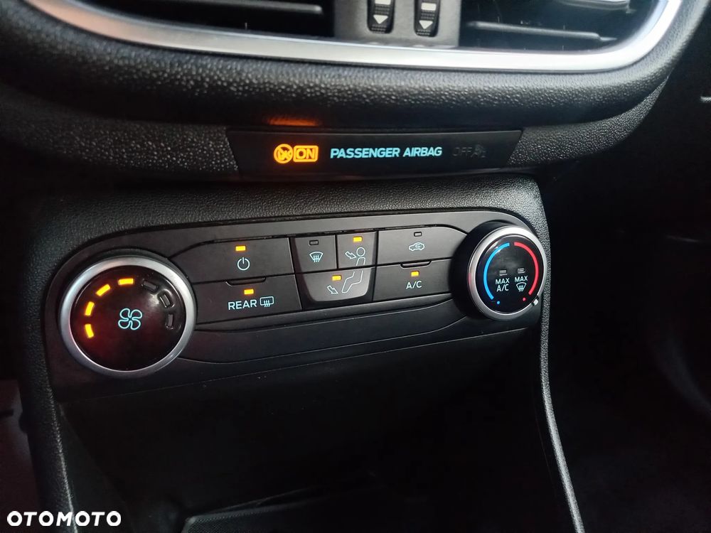 Ford Fiesta 1.0 EcoBoost S&S ST-LINE - 28