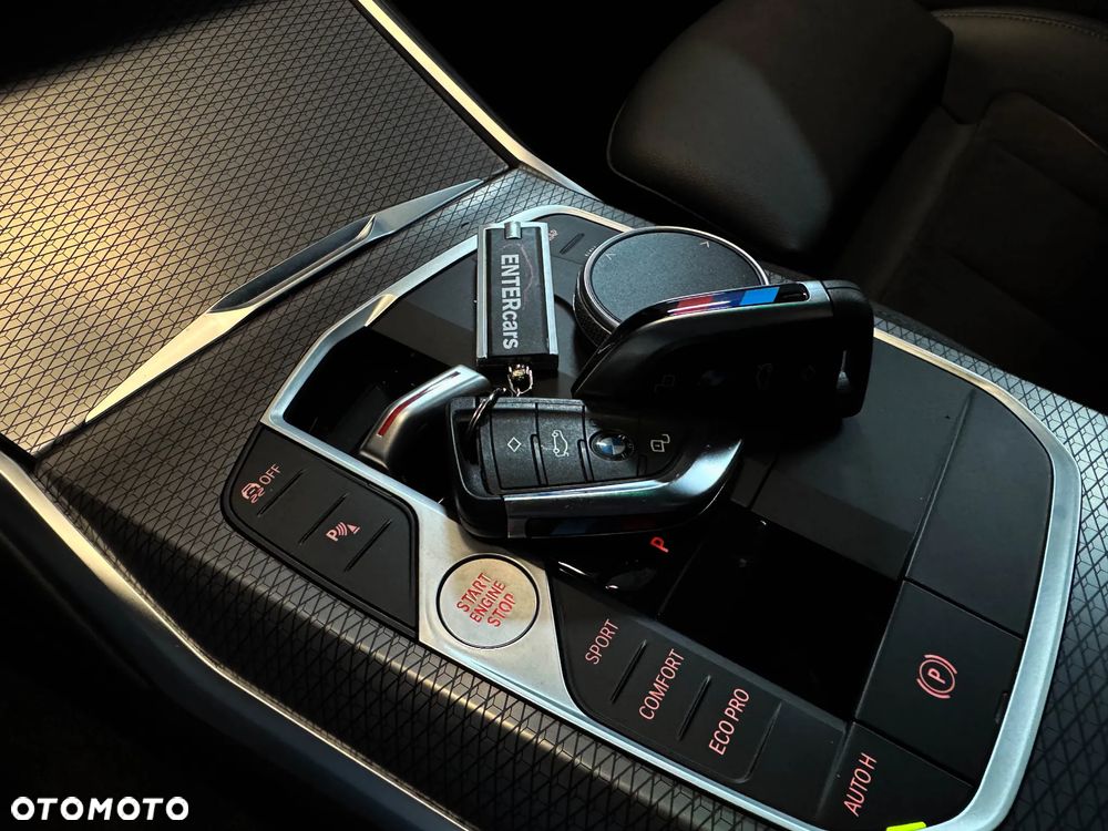 BMW Seria 3 320d xDrive Edition M Sport Shadow - 35