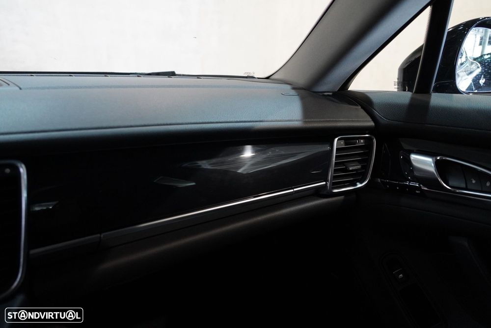 Porsche Panamera Edition - 36