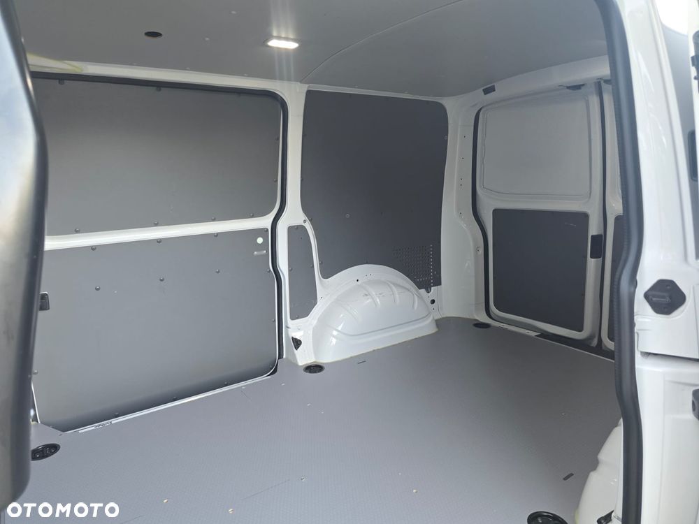 Volkswagen Transporter - 27