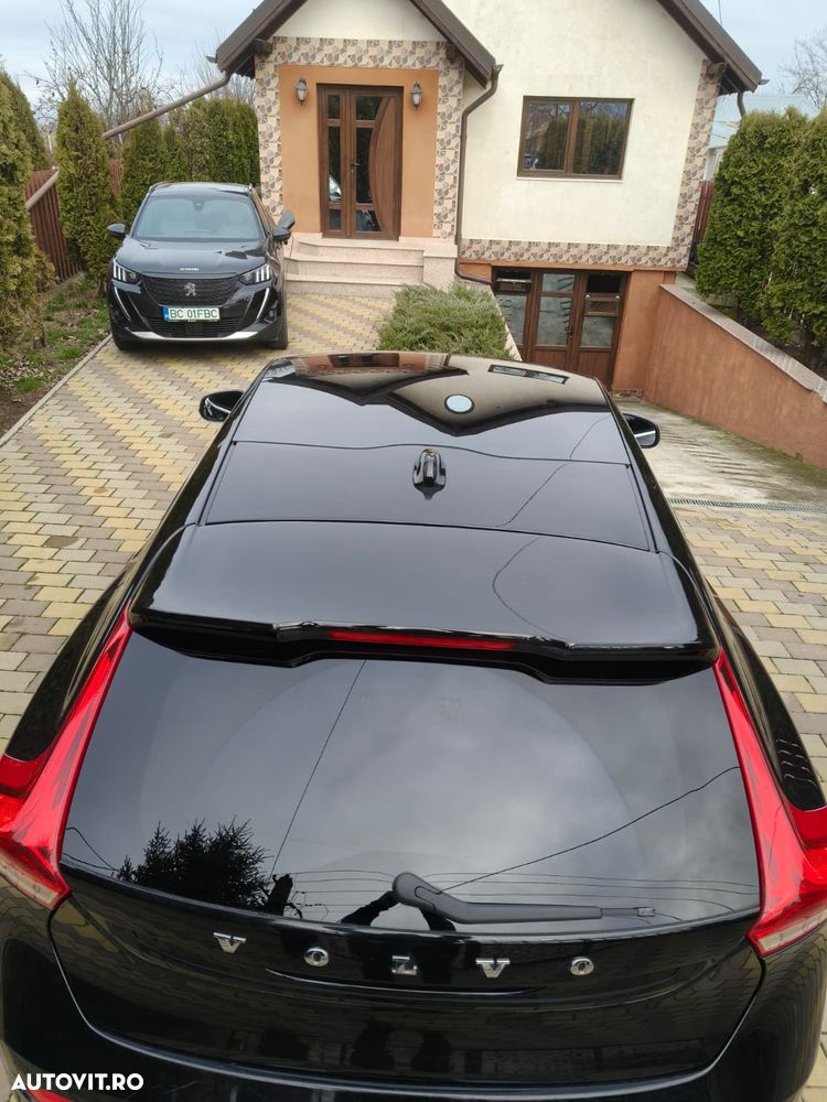 Volvo V40 T3 Geartronic RDesign - 20