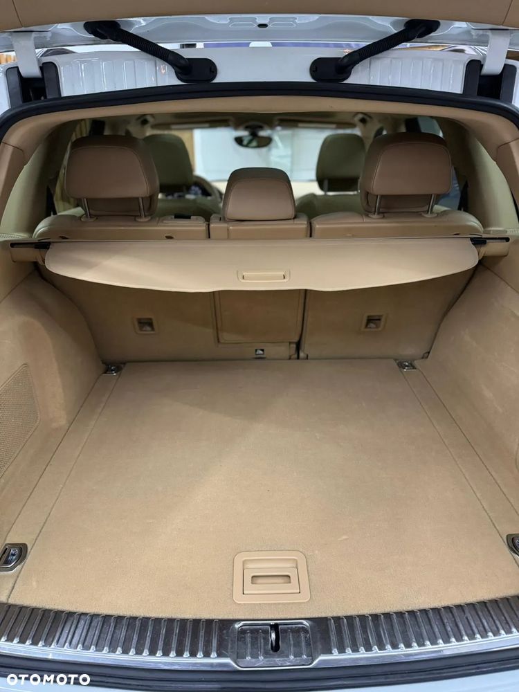 Porsche Cayenne - 9