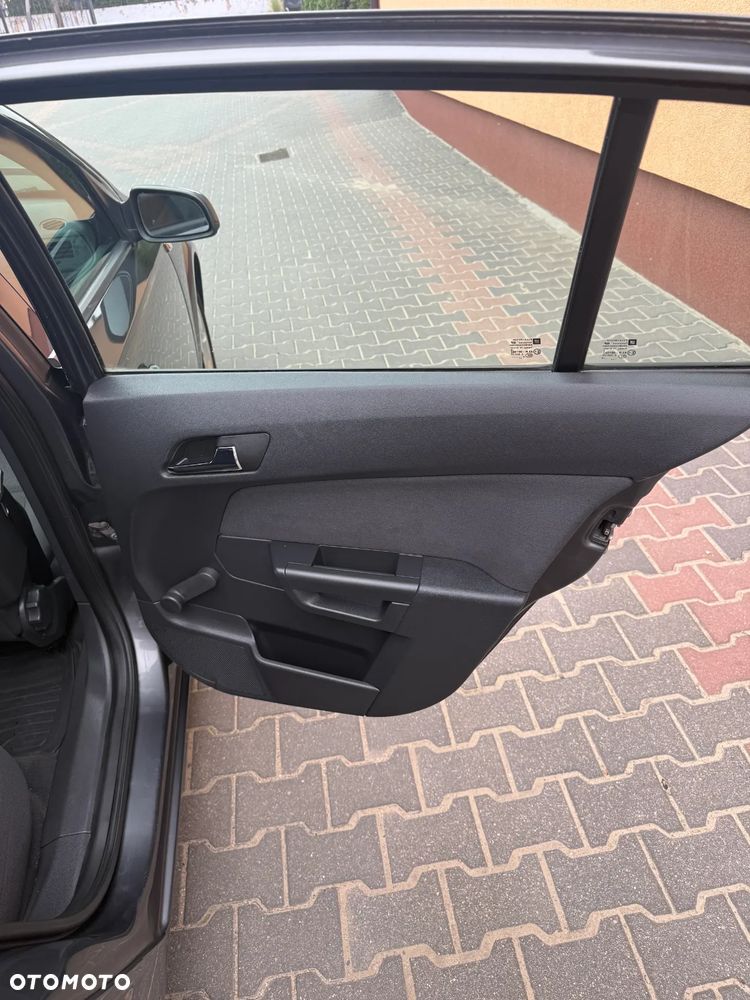 Opel Astra - 15