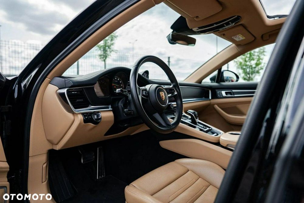 Porsche Panamera 4 E-Hybrid Platinum Edition - 18