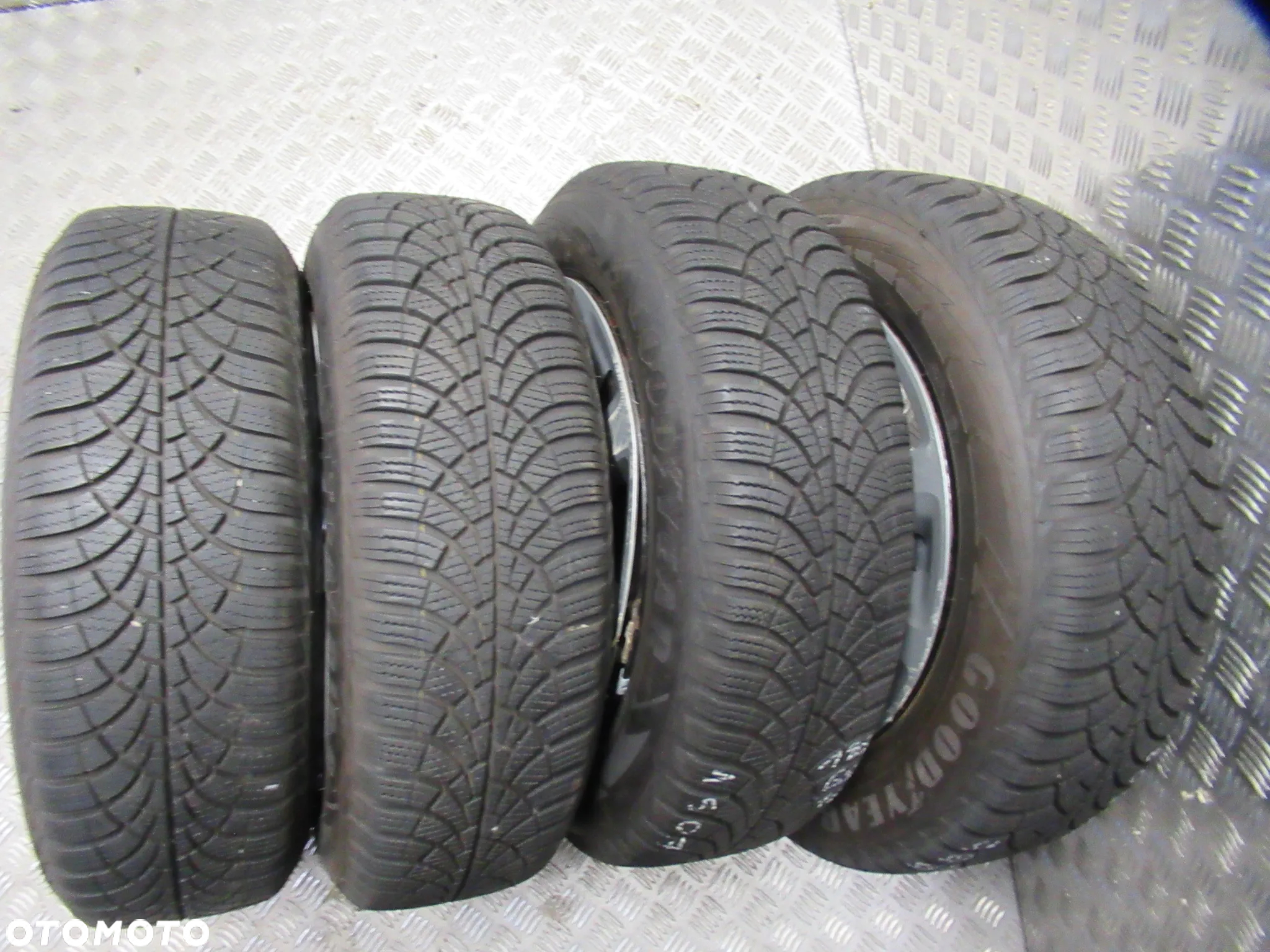 Koła Opel Corsa D E Adam Meriva 6Jx15 et39 4x100 zima 7,5mm CZUJNIKI - 8
