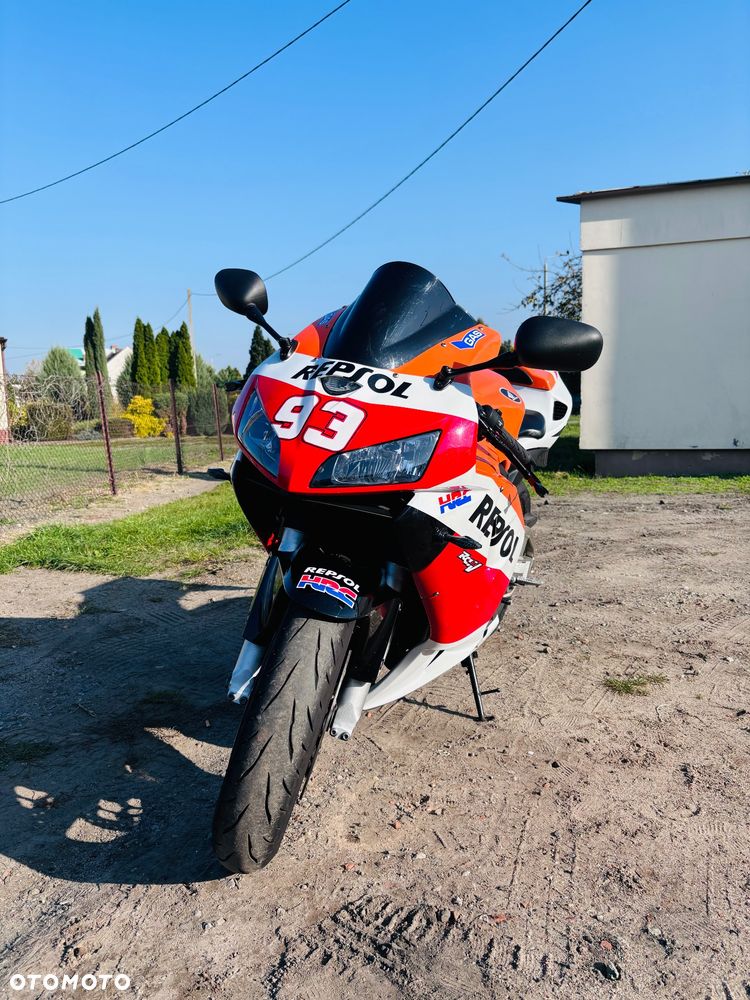 Honda CBR - 1