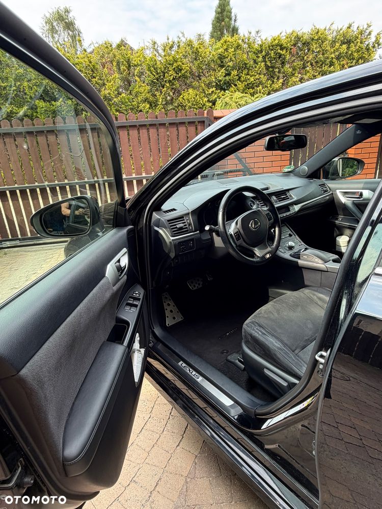 Lexus CT 200h F Sport - 11