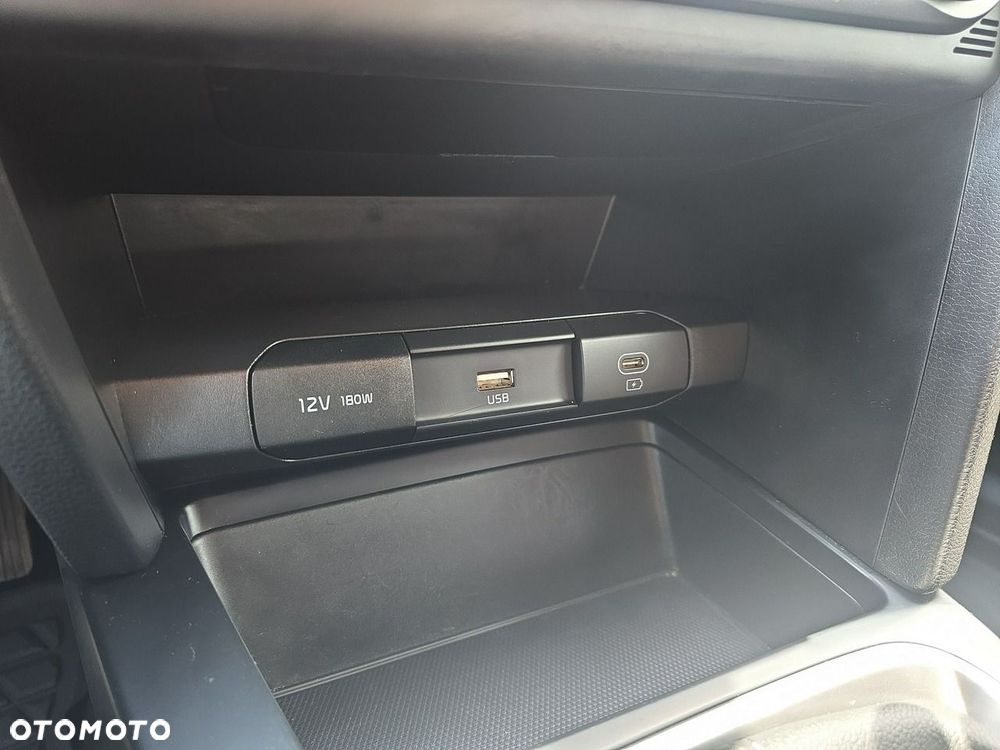 Kia Ceed - 27