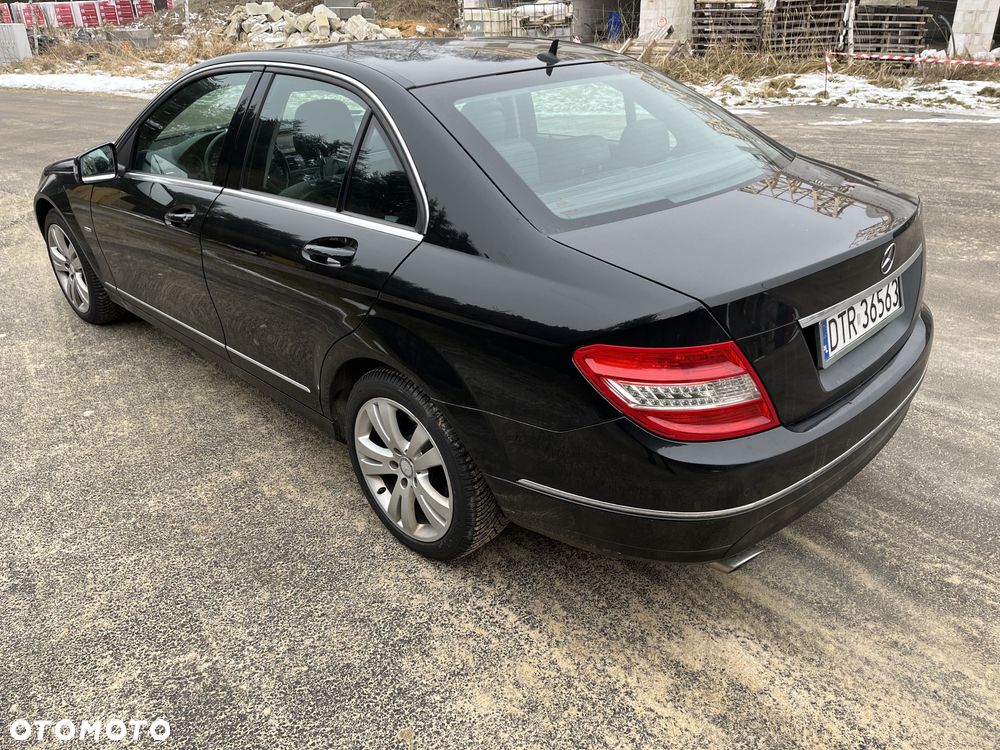 Mercedes-Benz Klasa C 220 CDI DPF Automatik BlueEFFICIENCY Avantgarde - 4