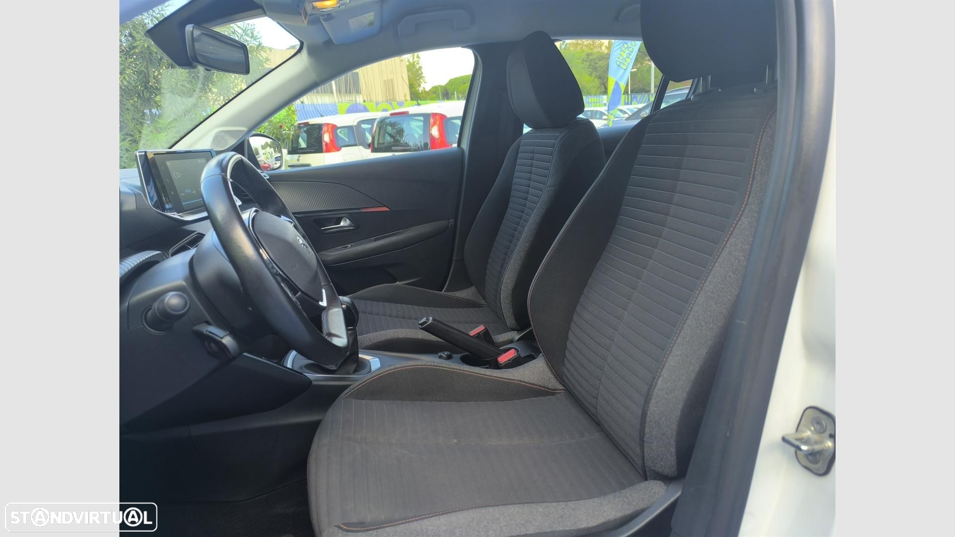 Peugeot 208 1.2 PureTech Active - 5