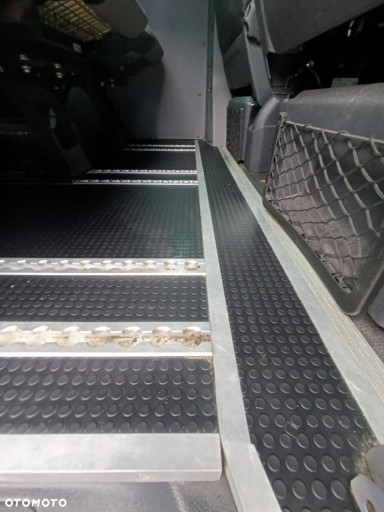 Volkswagen Transporter - 27