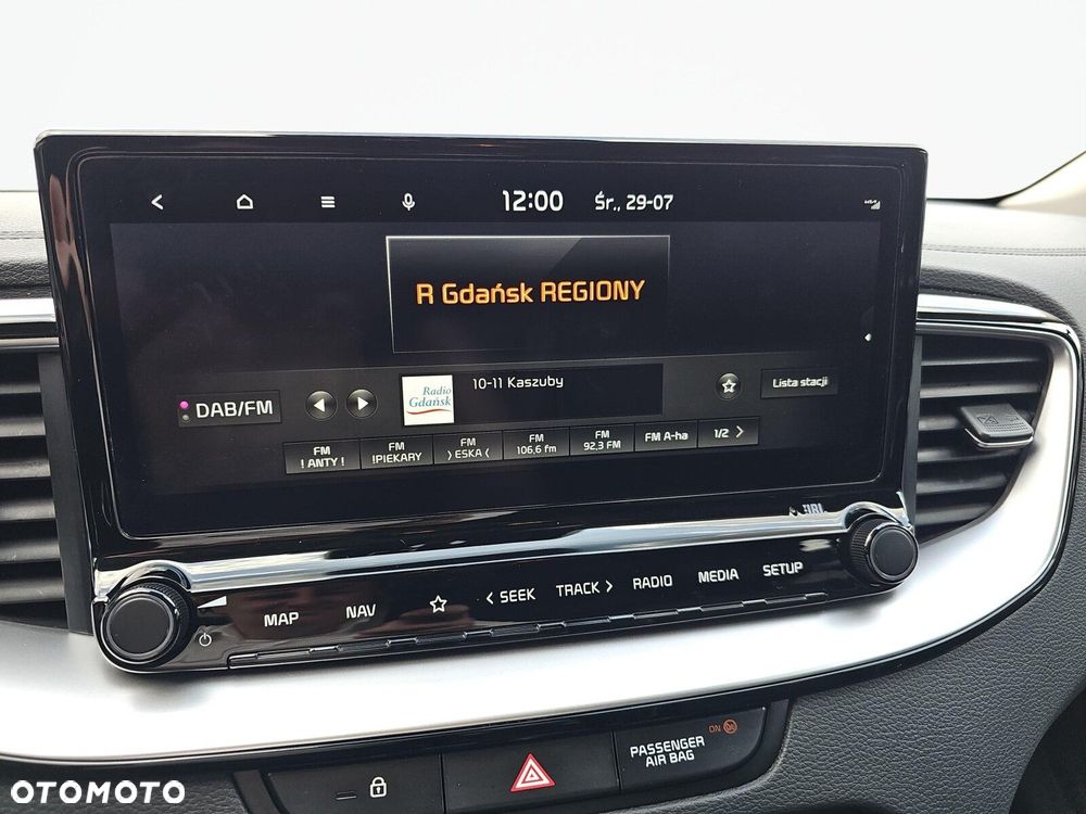 Kia XCeed 1.5 T-GDI Business Line - 29